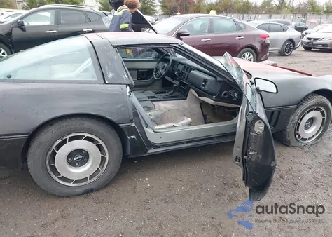 1985 Chevrolet Corvette from USA, damaged, VIN 1G1YY0782F5124637